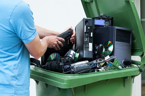 Careful property clearance process in Tower Hamlets with sorted items